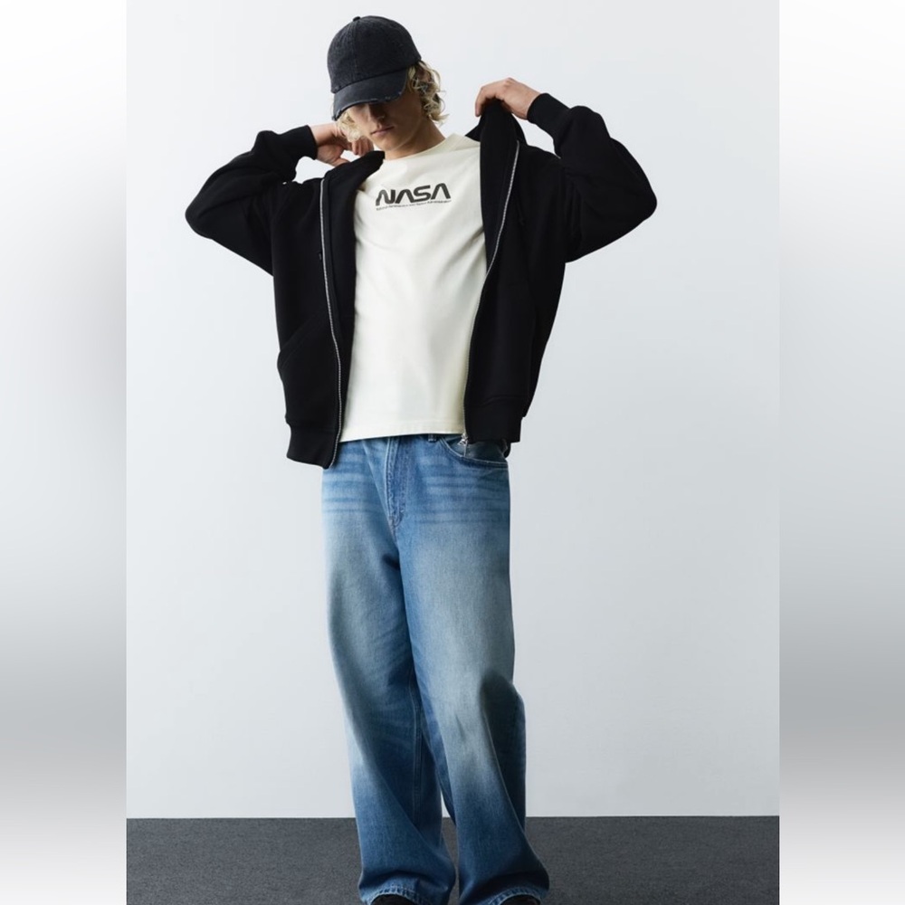 H&M NASA Small T-shirt 100% cotton